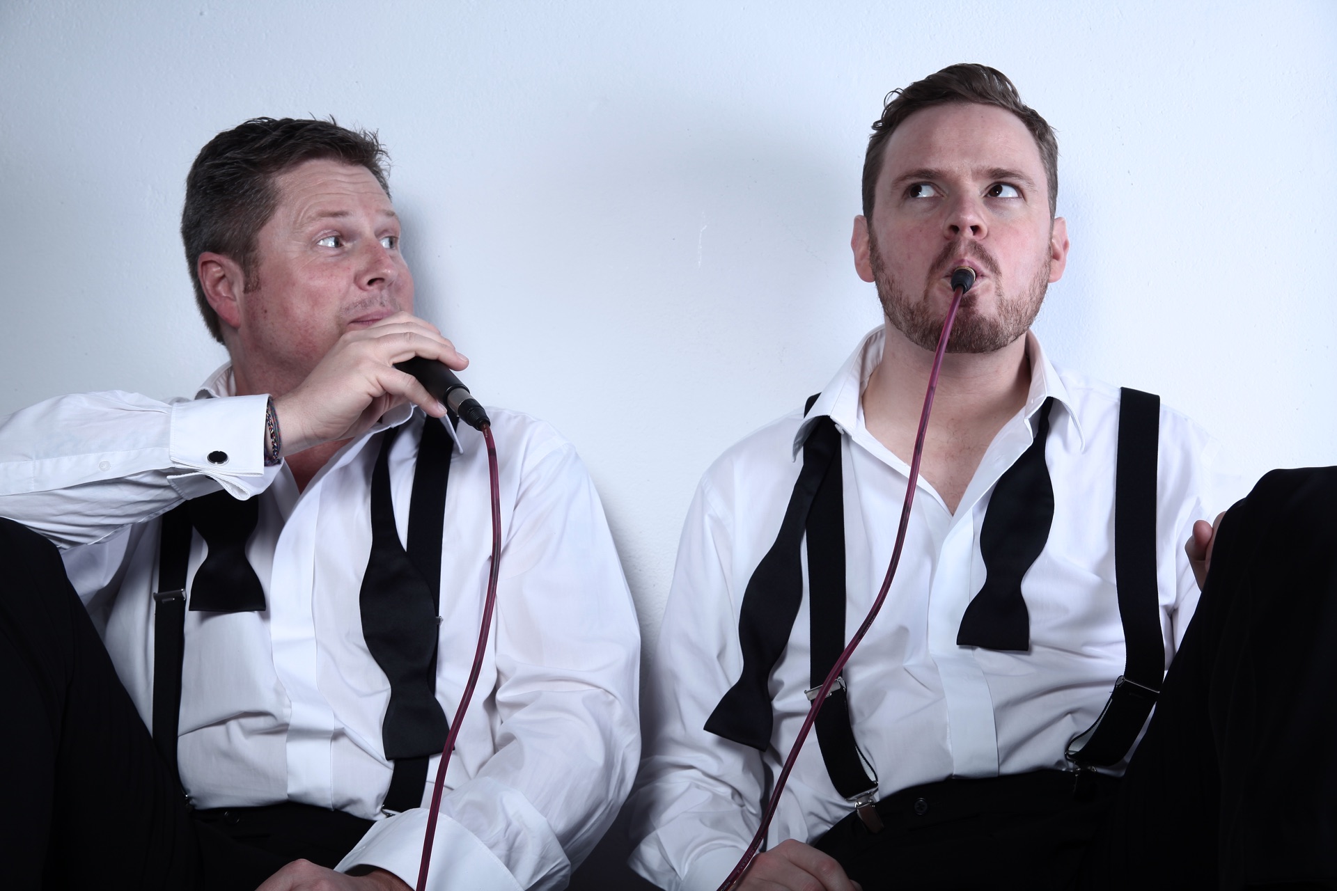 Jan und Jentschi mit Mikrofonen